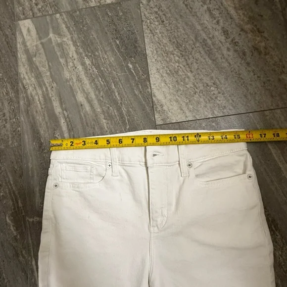 Banana Republic White Skinny Jeans - Picture 11 of 11